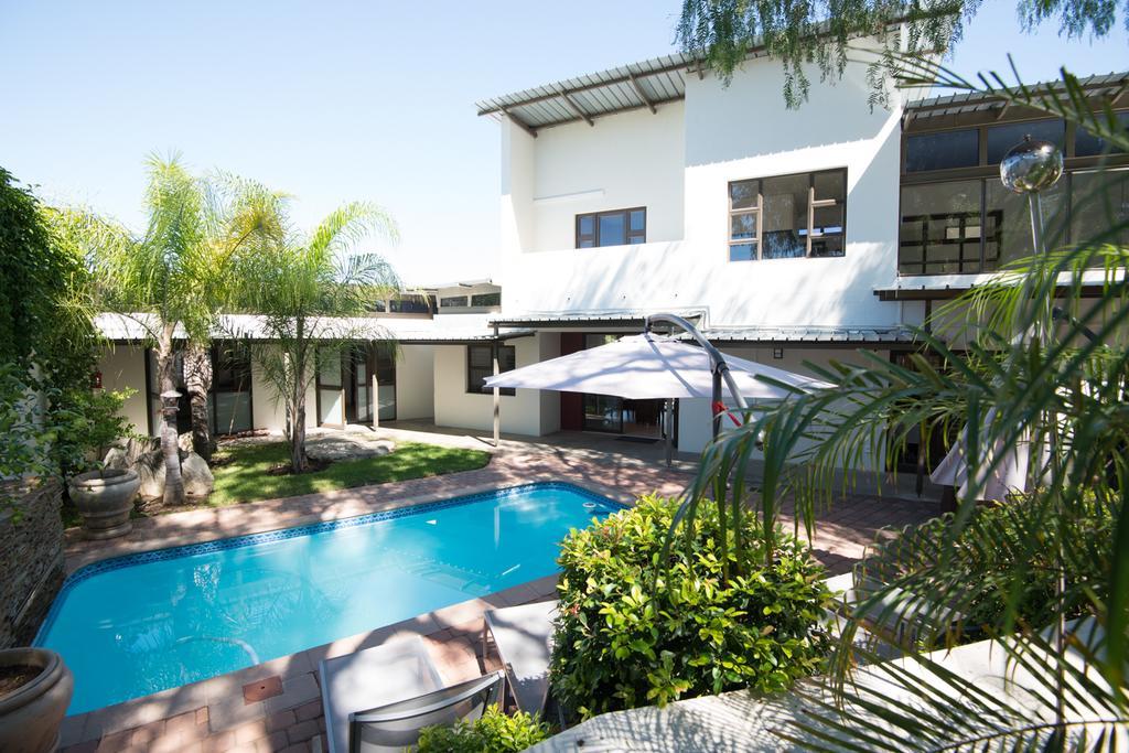 Montebello Guesthouse Windhoek Bagian luar foto