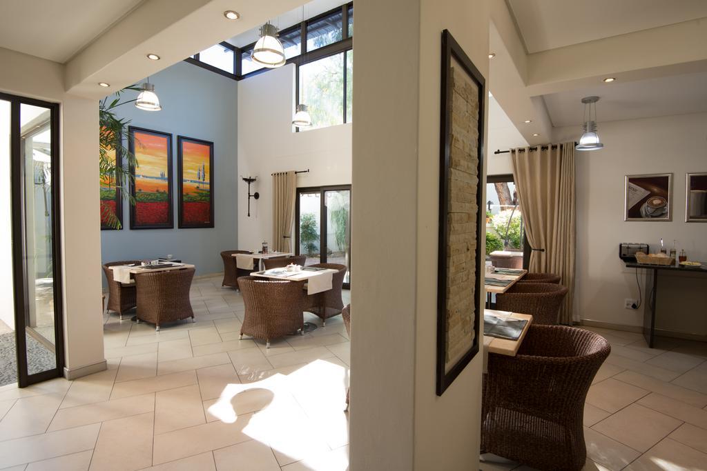 Montebello Guesthouse Windhoek Bagian luar foto