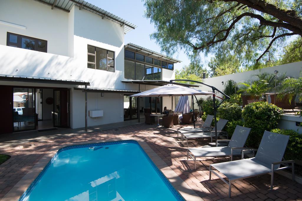 Montebello Guesthouse Windhoek Bagian luar foto