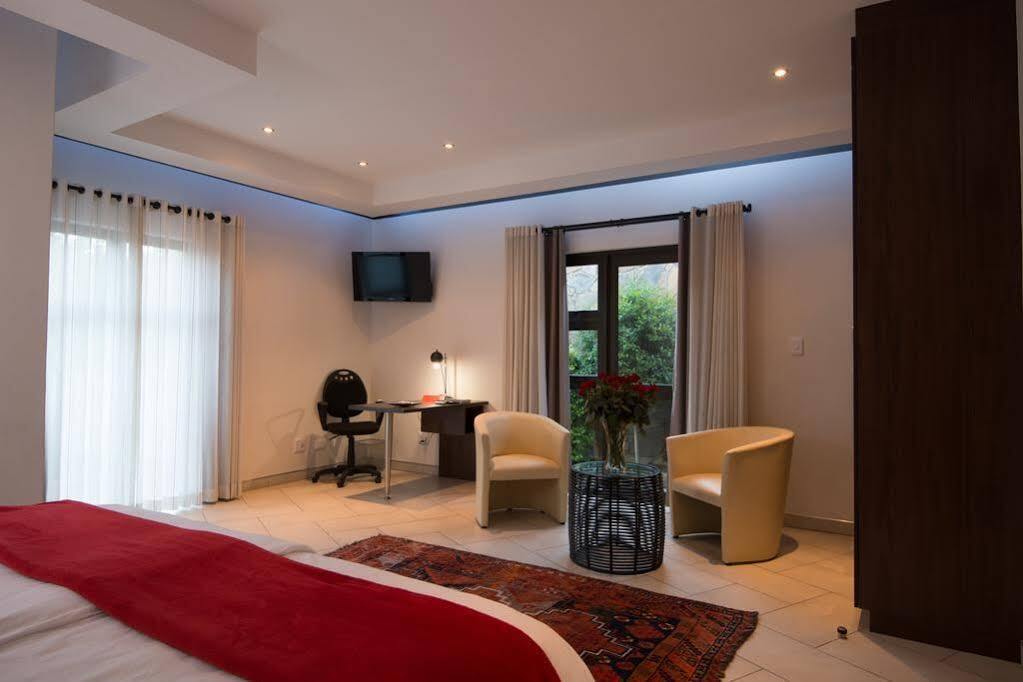 Montebello Guesthouse Windhoek Bagian luar foto
